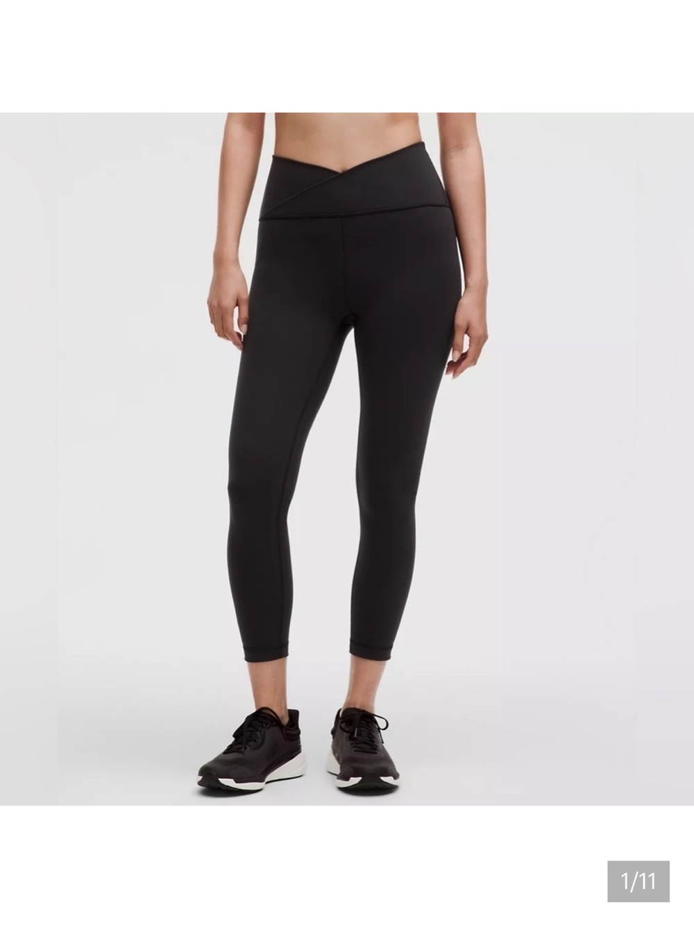 Lululemon wonder under size 10 Cris cross waist band.